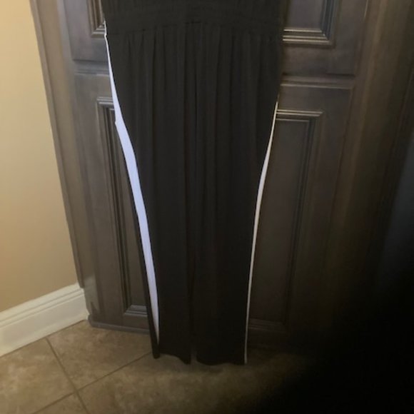 The Limited Sleeveless Color Block Design Jumpsuit - Picture 5 of 5